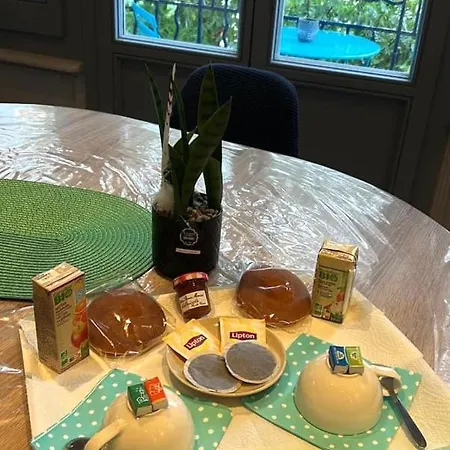 N 5 De Gamme Les Bains Avec Petit Dejeuner アパート